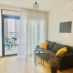 Almond 2 - Free Parking Apartman